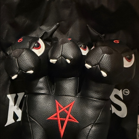 Killstar - Ceberus Plush - Picture 4 of 4